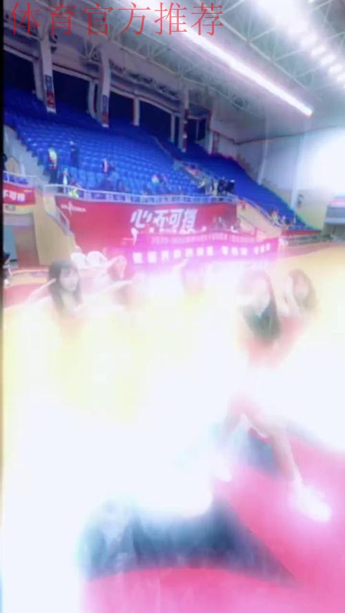 湖北啦啦队分享休闲片段:拉拉队们可爱的日常分享 湖北啦啦队分享休闲片段:拉拉队们可爱的日常分享